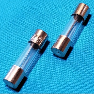 Запобіжник - скло (5 x 20 мм) 10 A Daier Запобіжник - скло (5 x 20 мм) 10 A Daier