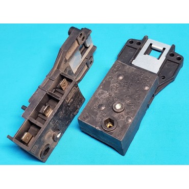 Замок для пральної машини Zanussi 50652882007